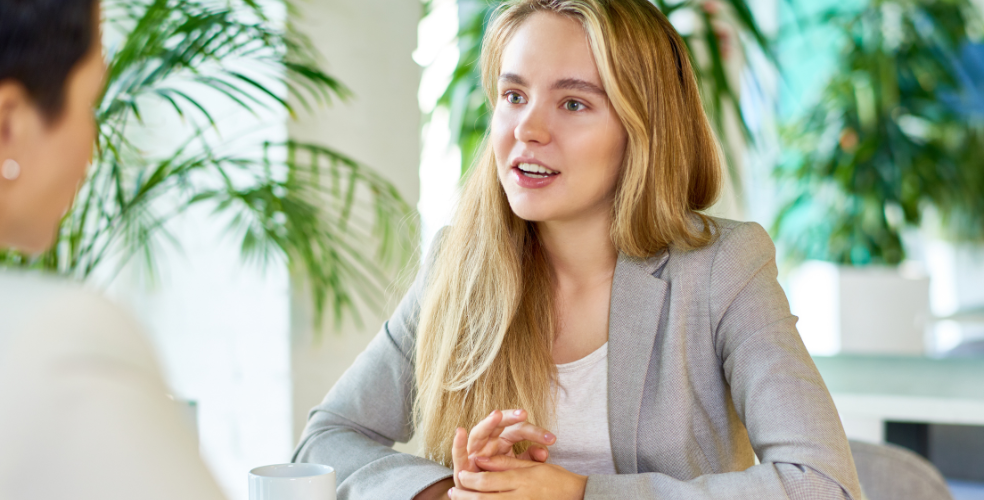 Kvinde til samtale på et jobcenter